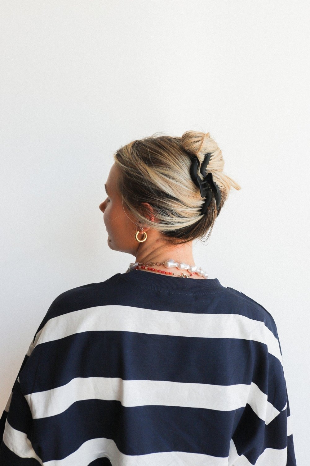 KAXI WAVY MIDI HOLD EVERYTHING CLAW - Poppy & Vine