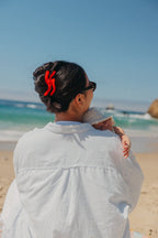 KAXI WAVY MIDI HOLD EVERYTHING CLAW - Poppy & Vine