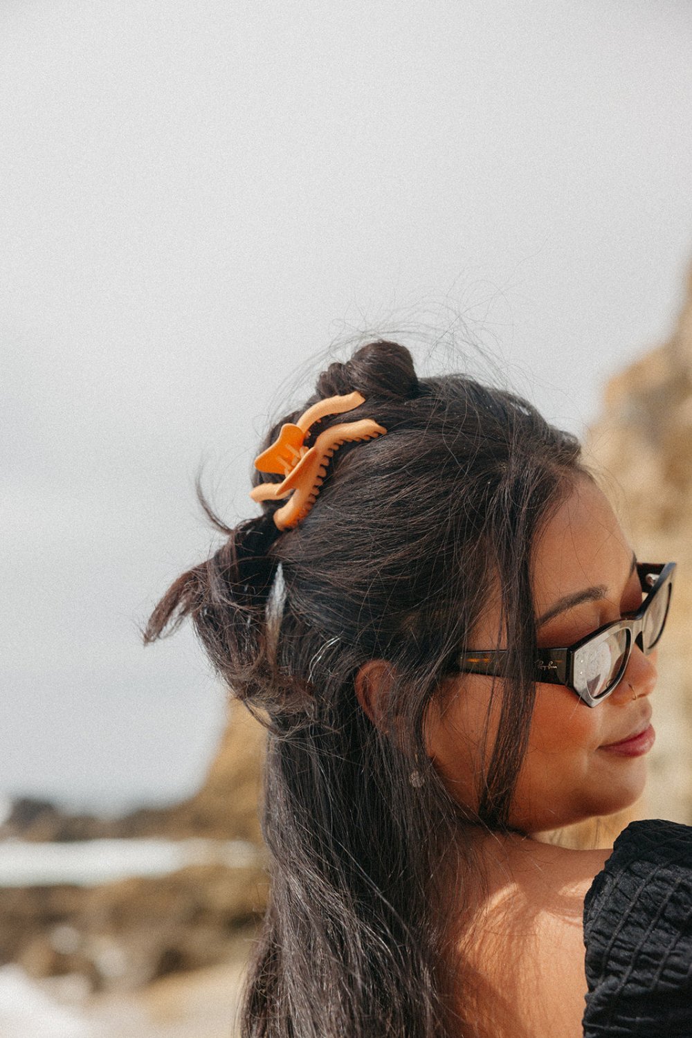 KAXI WAVY MIDI HOLD EVERYTHING CLAW - Poppy & Vine