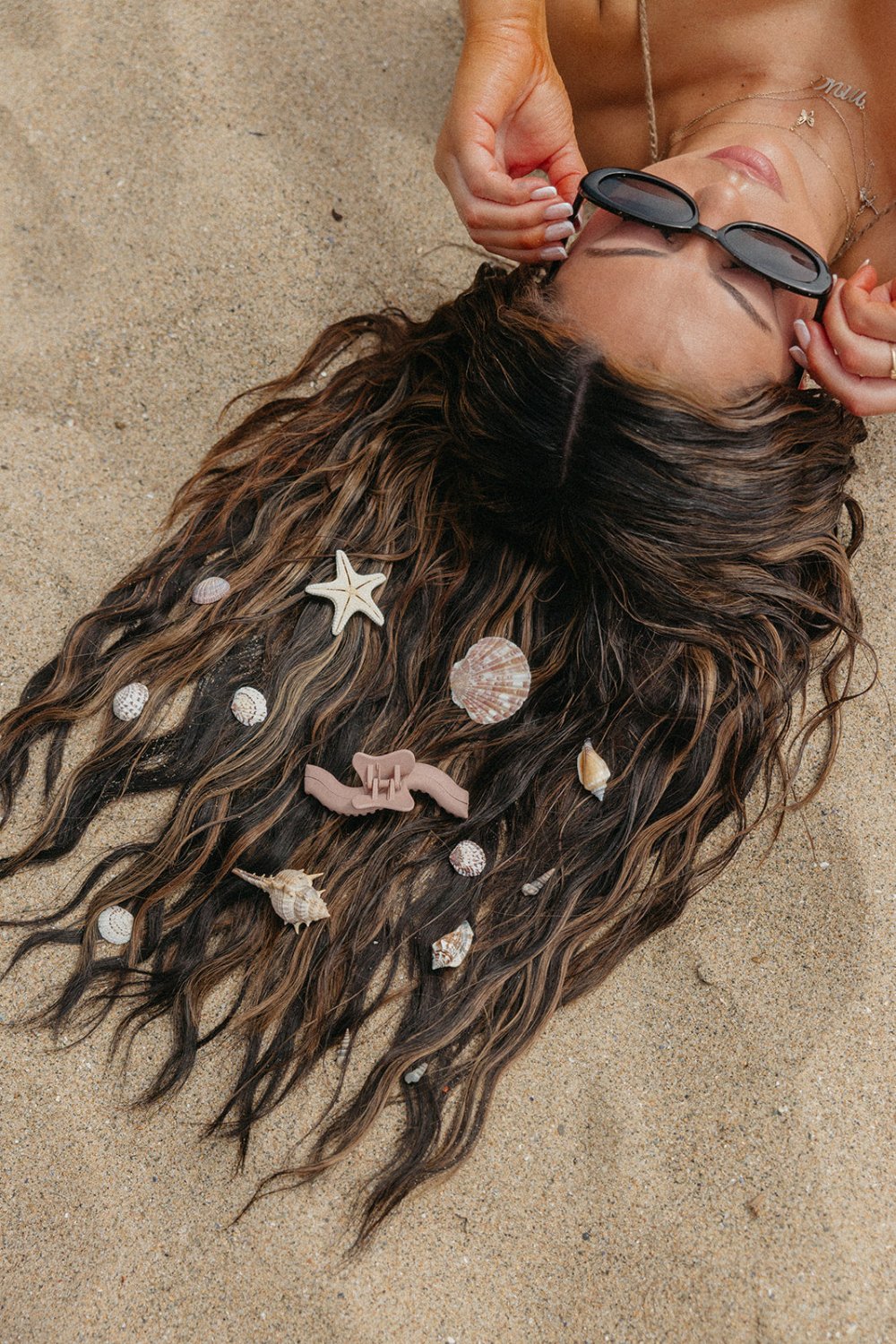 KAXI WAVY MIDI HOLD EVERYTHING CLAW - Poppy & Vine