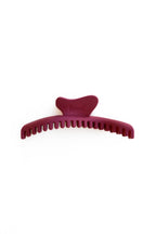 KAXI WAVY MIDI HOLD EVERYTHING CLAW - Poppy & Vine