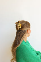 KAXI WAVY MINI HOLD EVERYTHING CLAW - Poppy & Vine