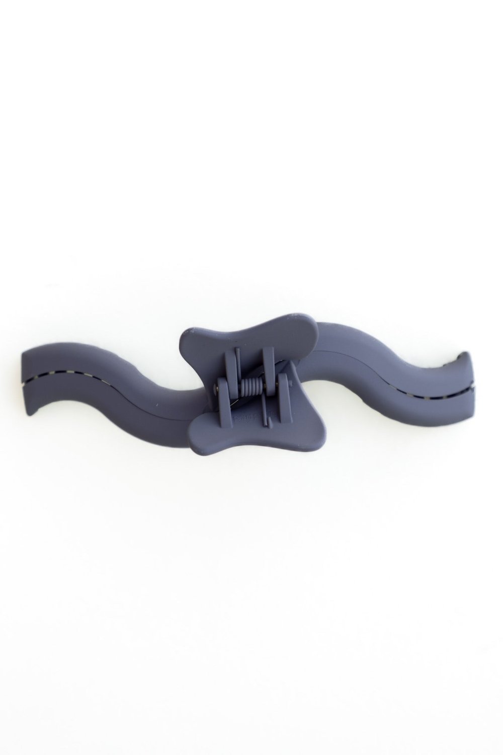 KAXI WAVY ORIGINAL HOLD EVERYTHING CLAW - Poppy & Vine