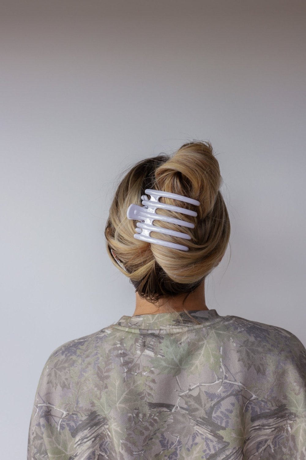 KAXI WIDE LAY DOWN CLAW - Poppy & Vine