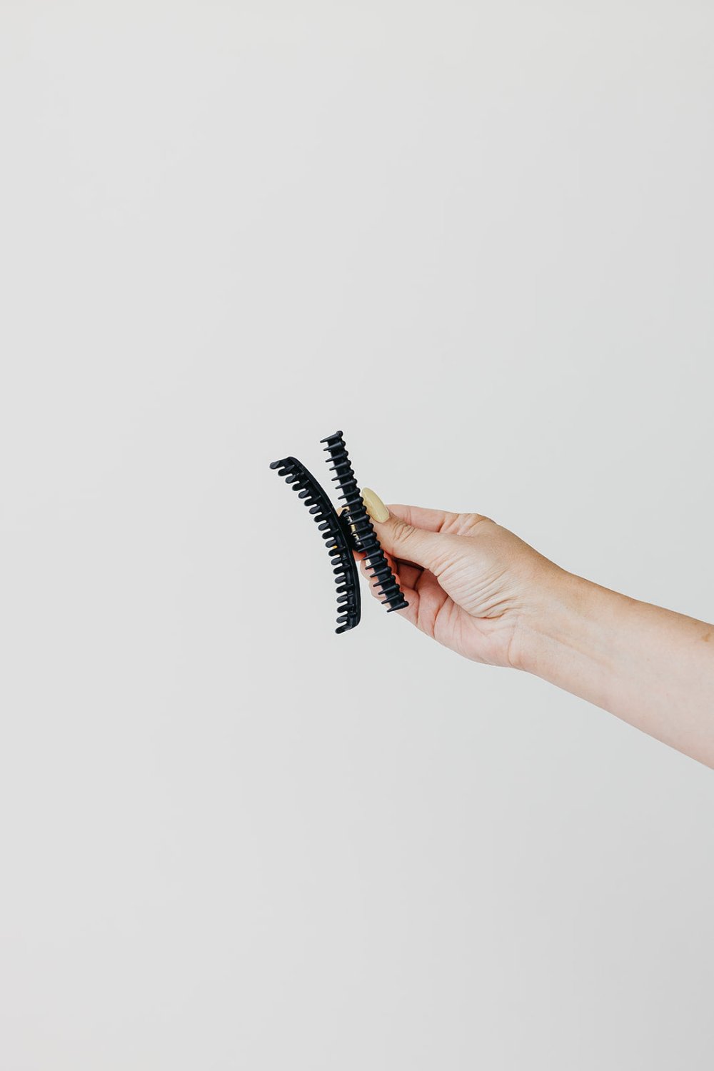 MATTE MIDI HOLD EVERYTHING CLAW - Poppy & Vine