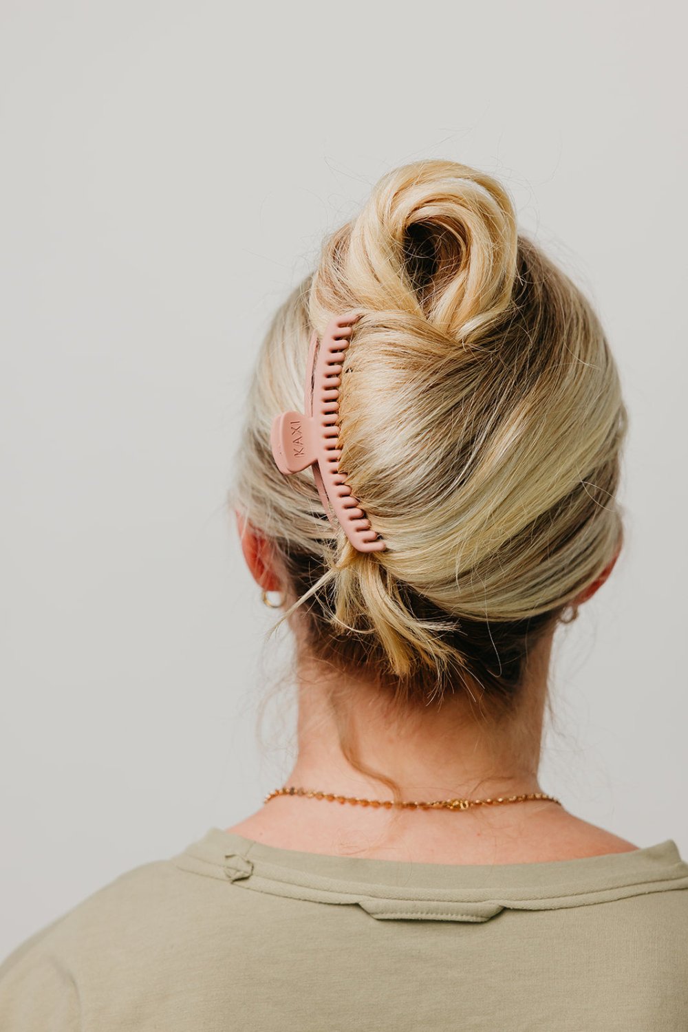 MATTE MIDI HOLD EVERYTHING CLAW - Poppy & Vine