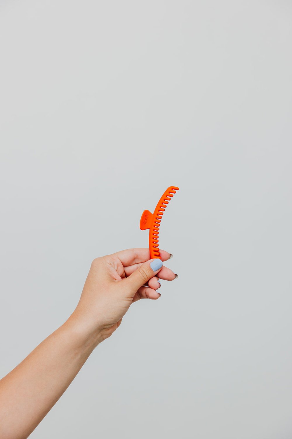 MATTE MIDI HOLD EVERYTHING CLAW - Poppy & Vine