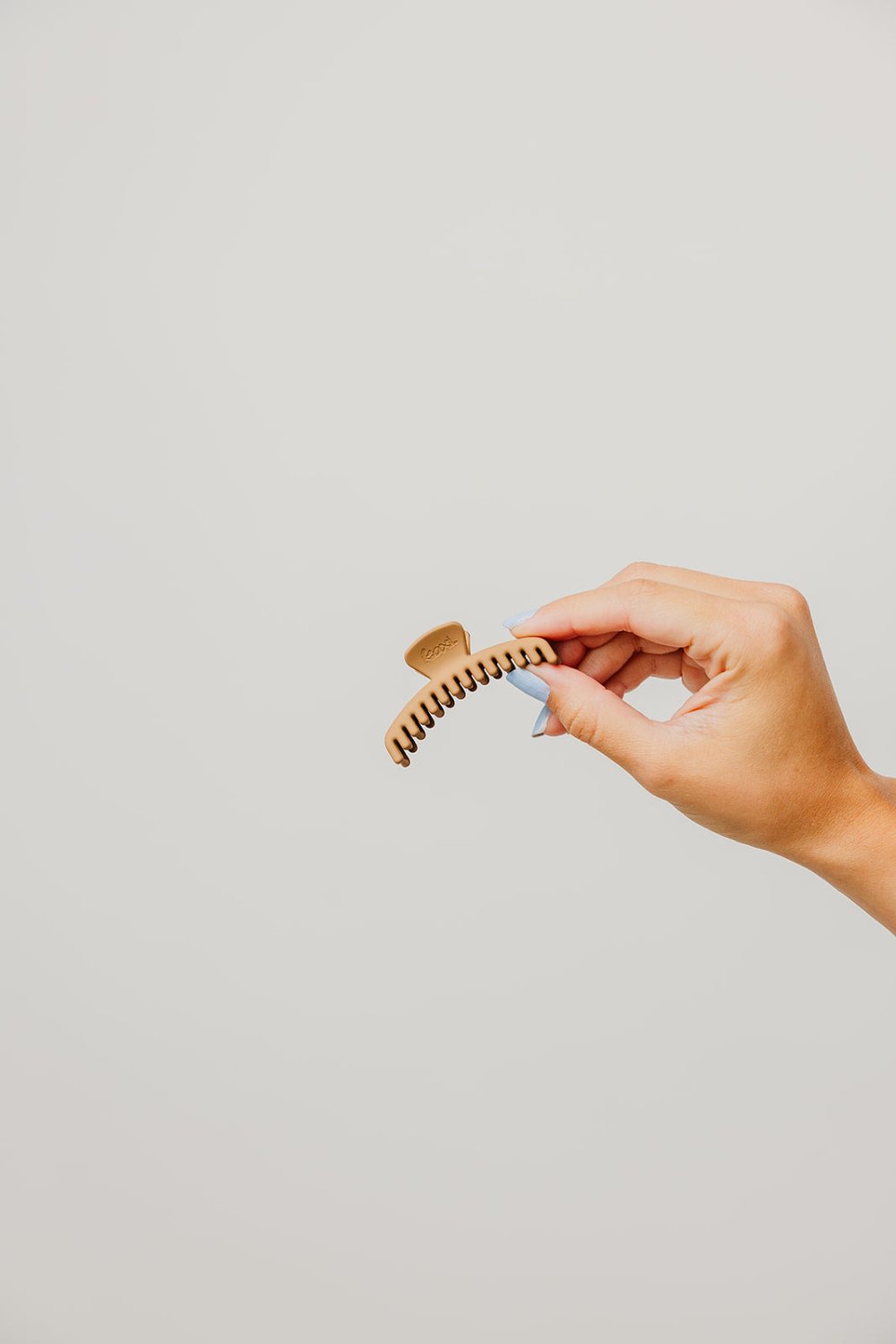 MATTE MINI HOLD EVERYTHING CLAW - Poppy & Vine