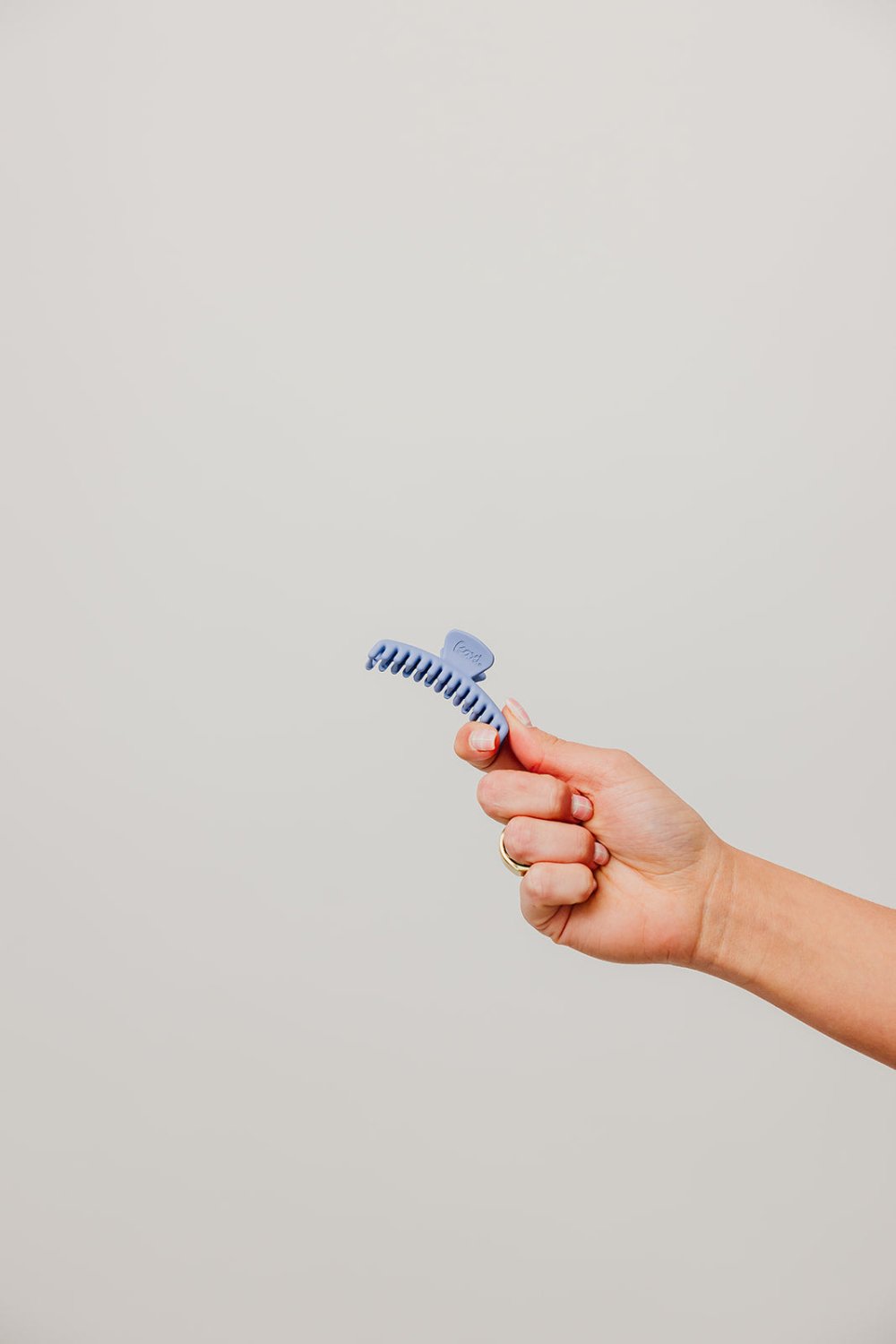 MATTE MINI HOLD EVERYTHING CLAW - Poppy & Vine