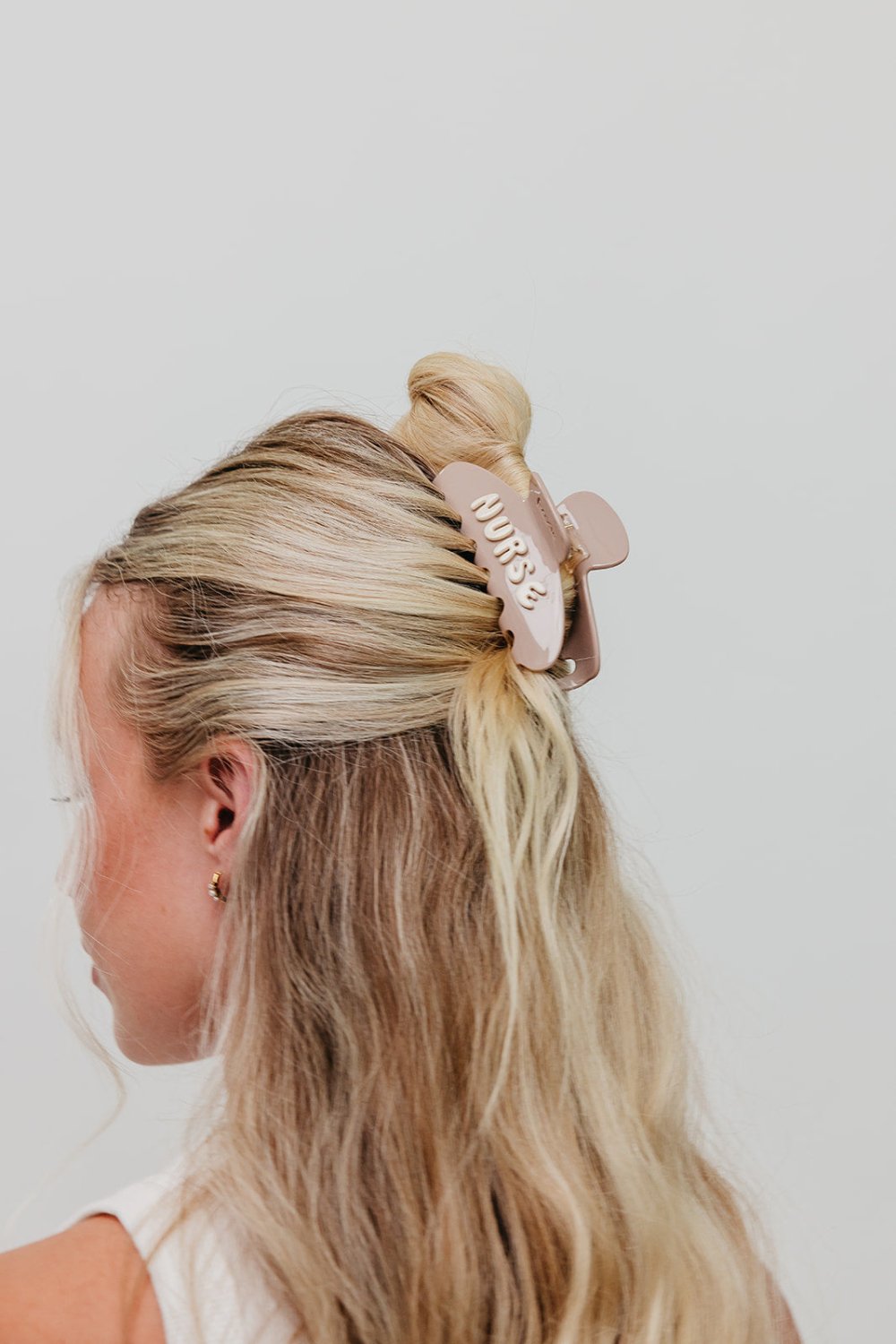 NURSE 3D ACETATE CLAW - Poppy & Vine