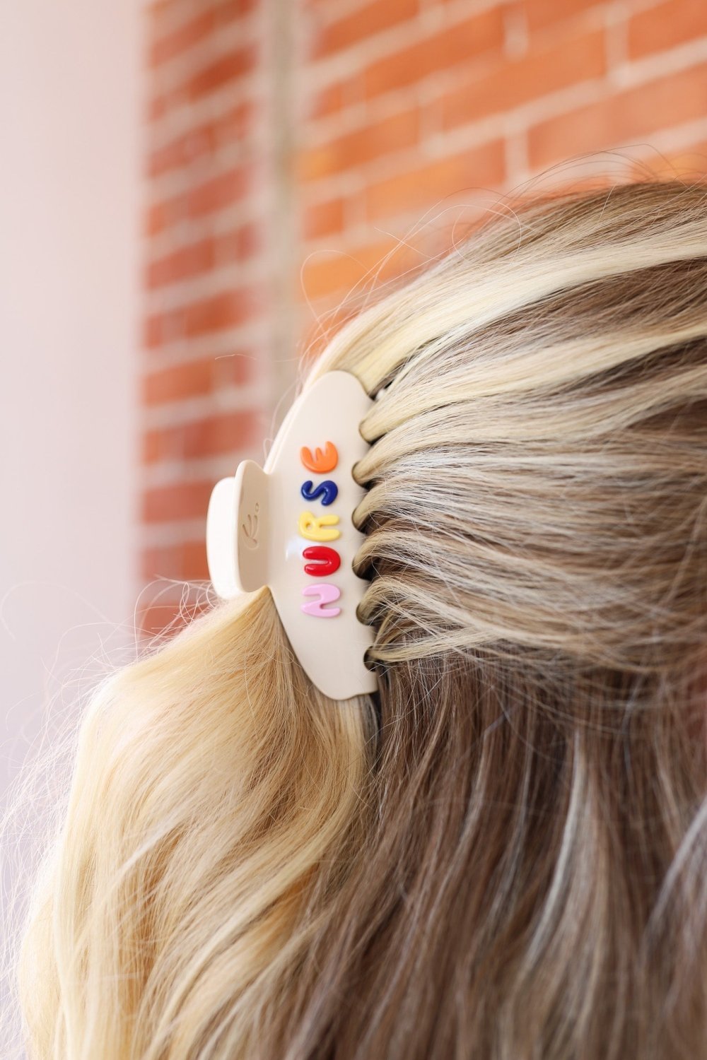NURSE 3D ACETATE CLAW - Poppy & Vine