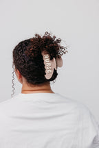 NURSE 3D ACETATE CLAW - Poppy & Vine
