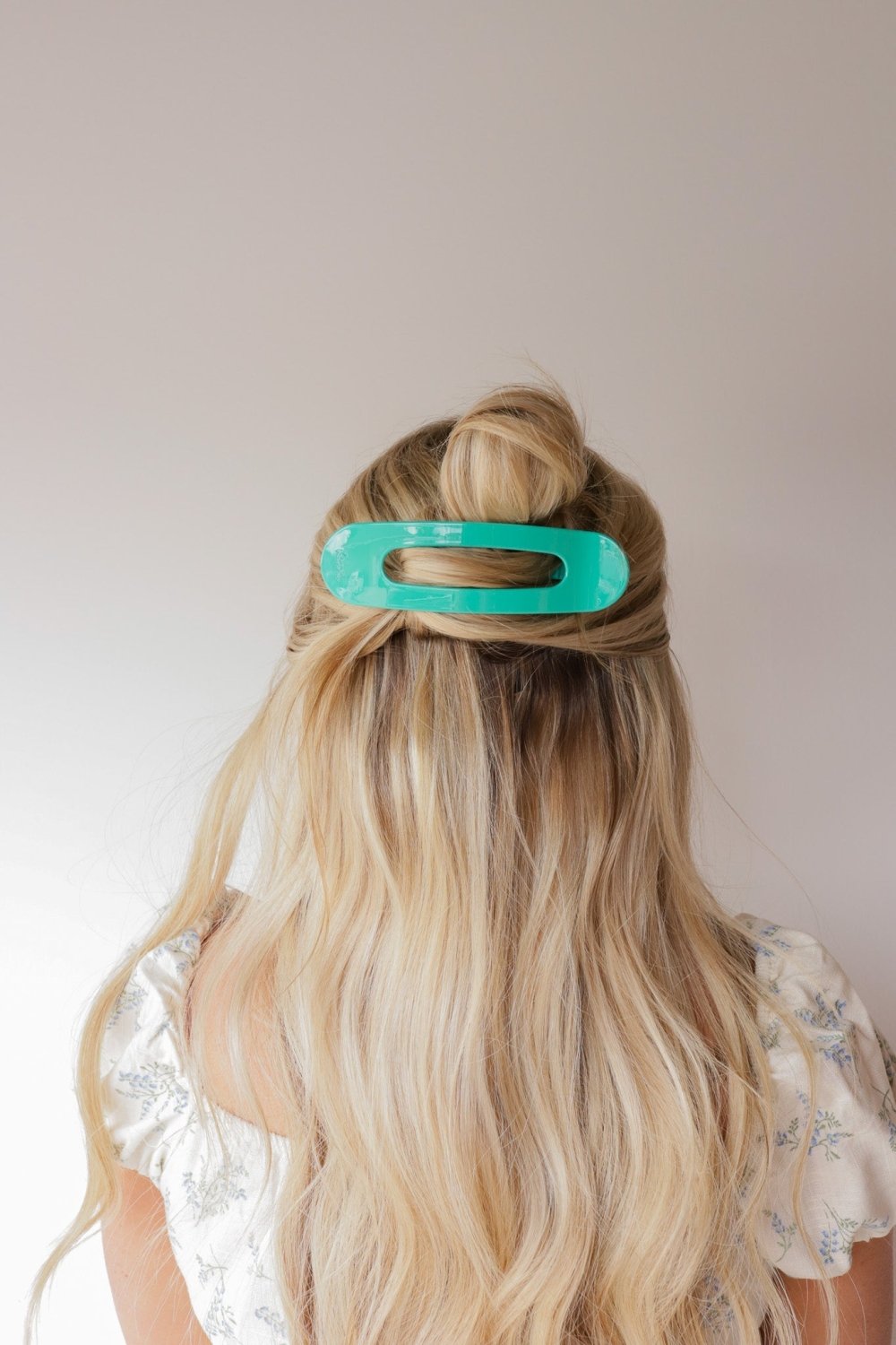 OVERSIZED LAY DOWN CLAW - Poppy & Vine