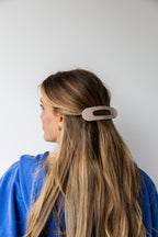 OVERSIZED LAY DOWN CLAW - Poppy & Vine