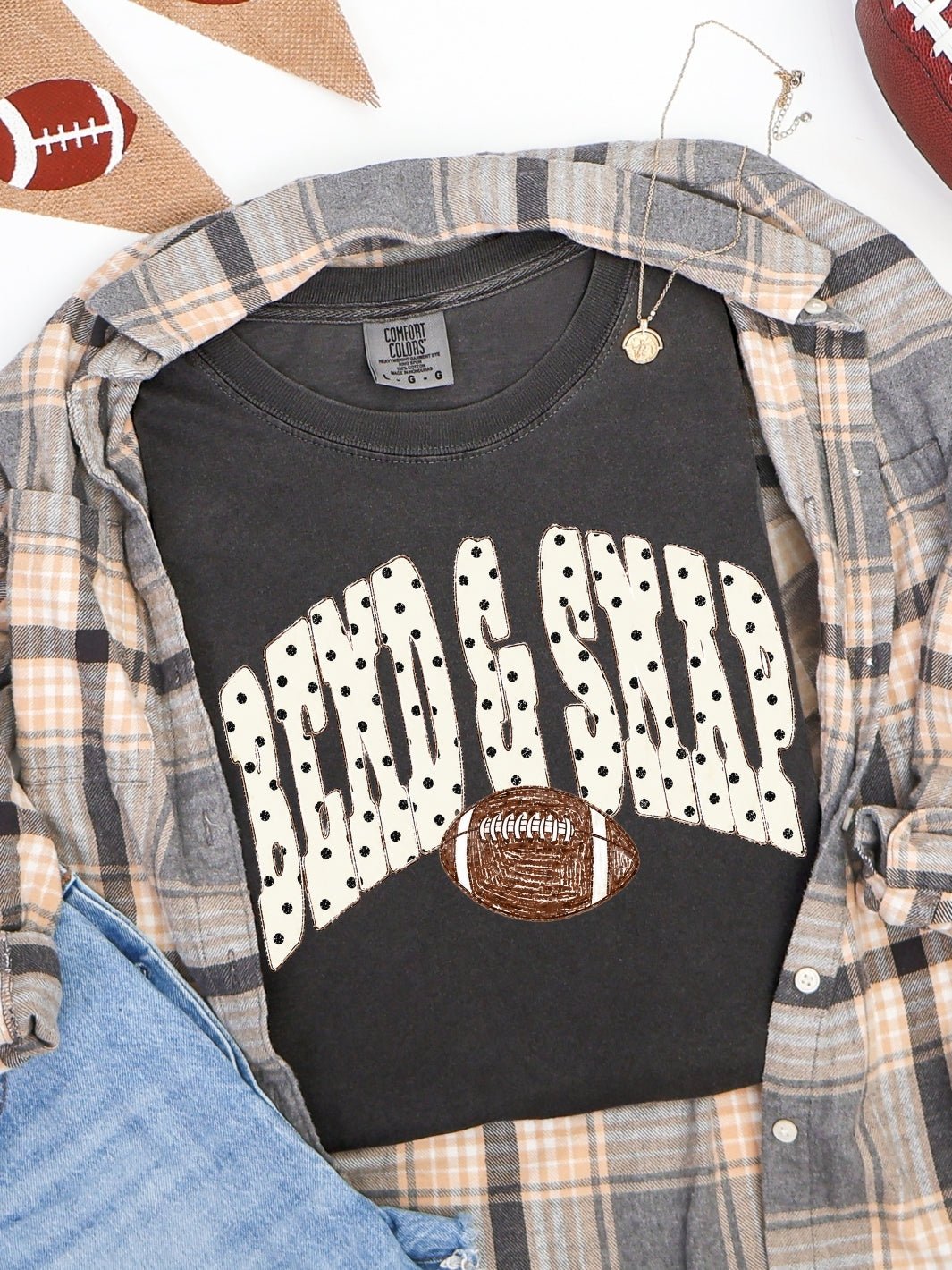Retro Polka Dots Bend & Snap Comfort Colors Graphic Tee - Poppy & Vine