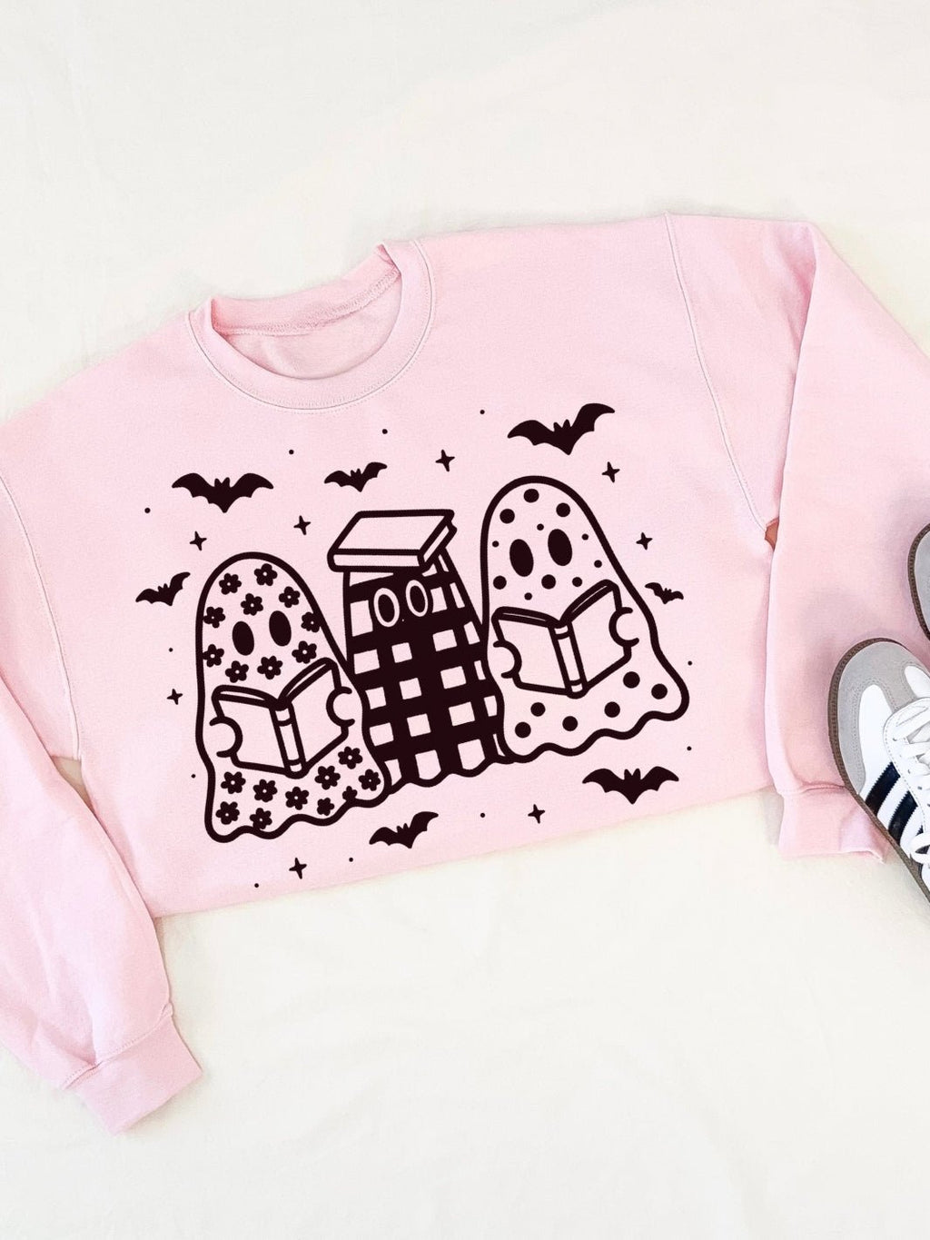 Retro Spooky Reading Graphic Crewneck Sweatshirt - Poppy & Vine