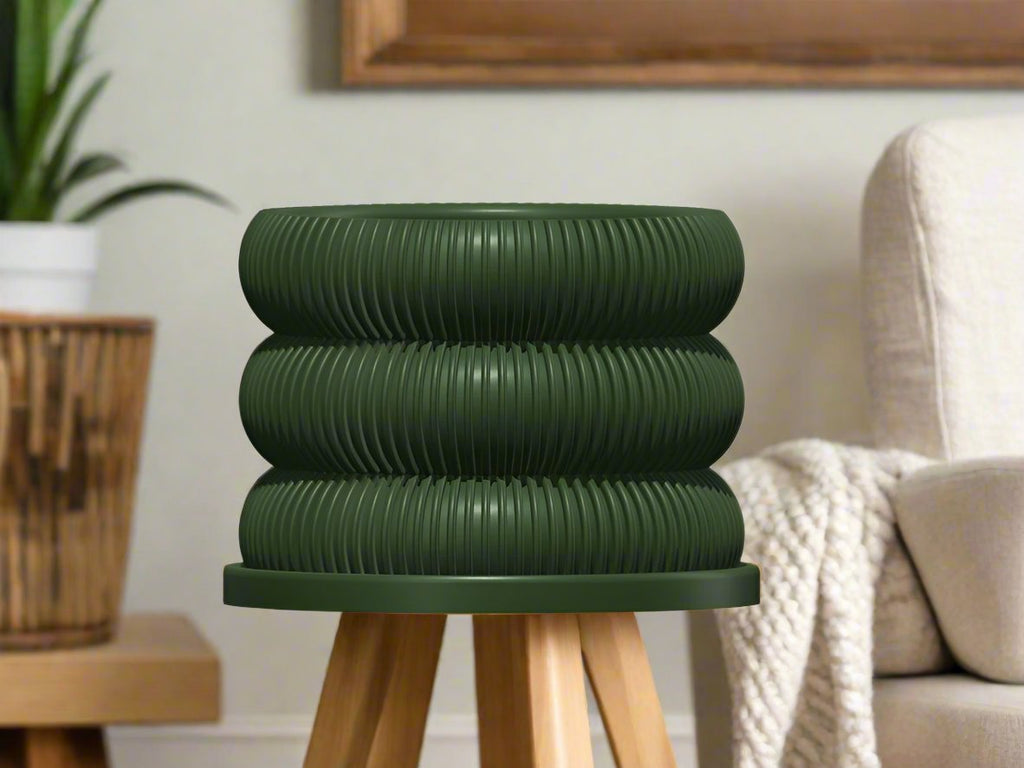 Ribbed Bubble Plant Pot With Drainage and Saucer - Poppy & Vine