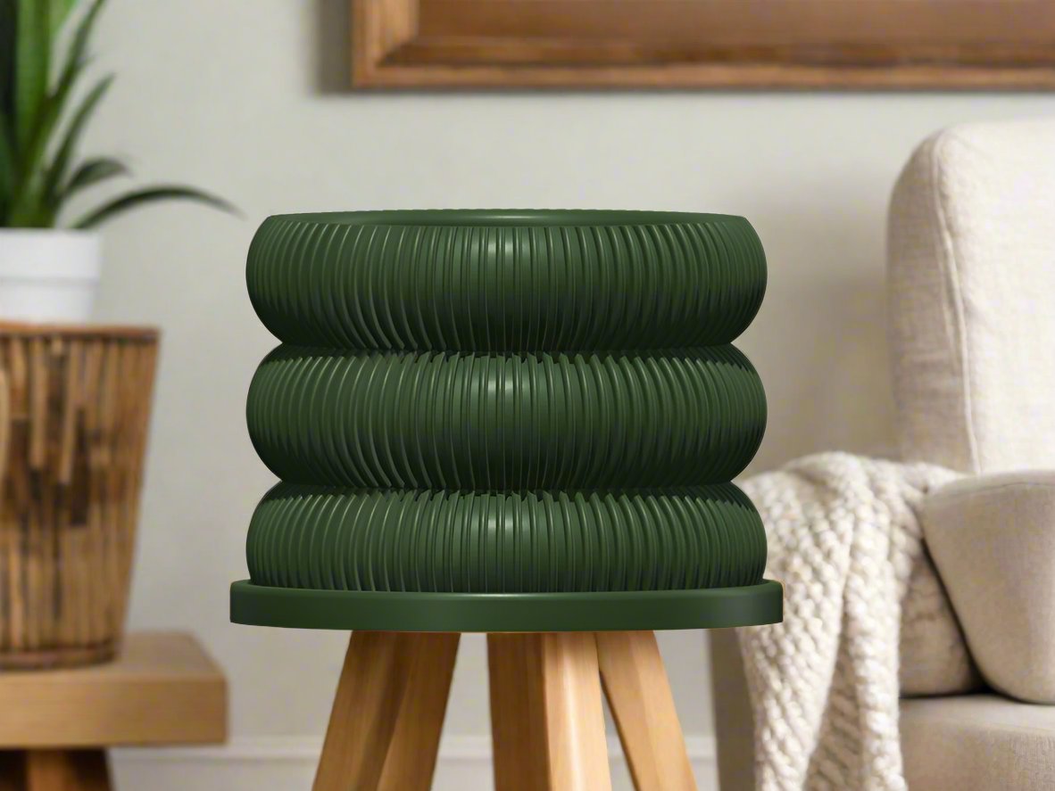 Ribbed Bubble Plant Pot With Drainage and Saucer - Poppy & Vine