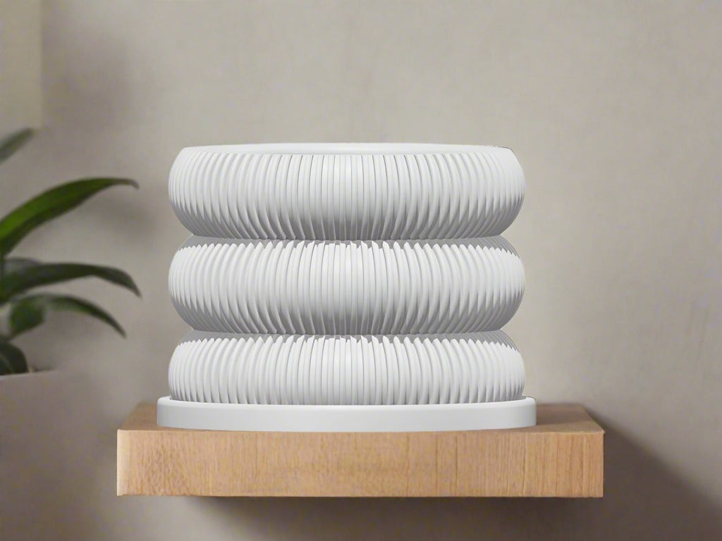 Ribbed Bubble Plant Pot With Drainage and Saucer - Poppy & Vine