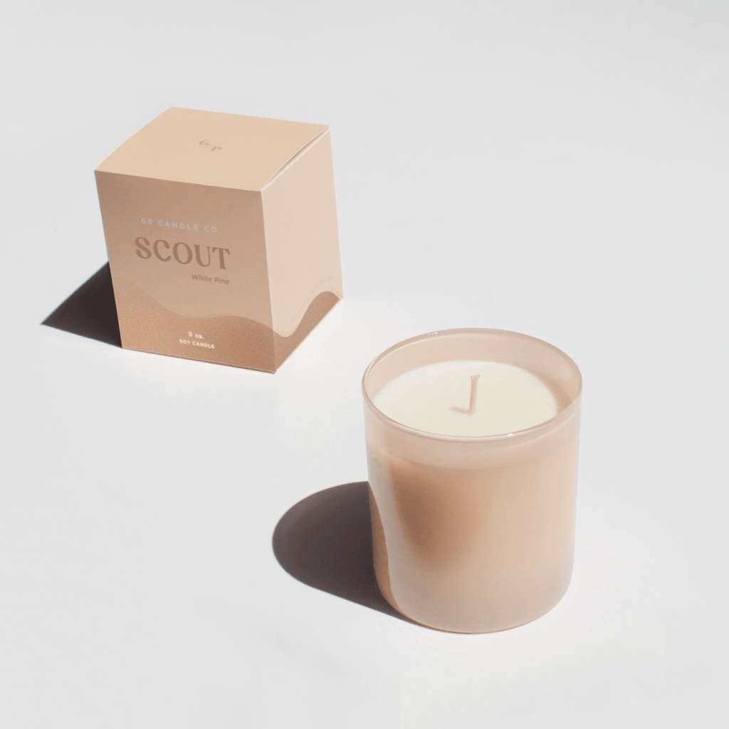 Scout 9 oz. Hue Candle (White Pine) - Poppy & Vine