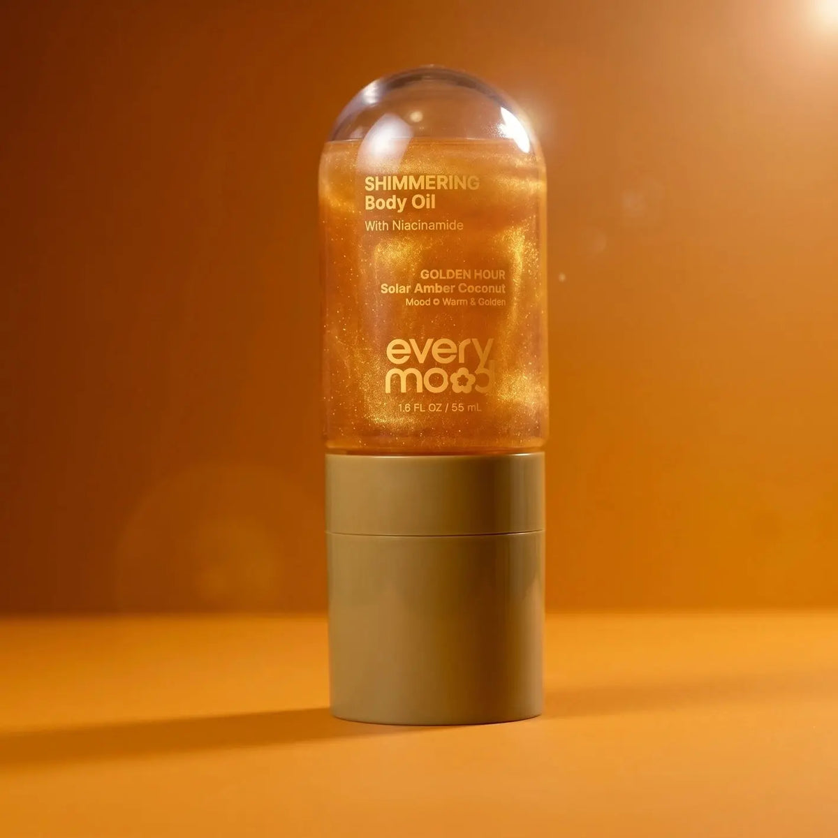 Shimmering Body Oil | Everymood - Poppy & Vine