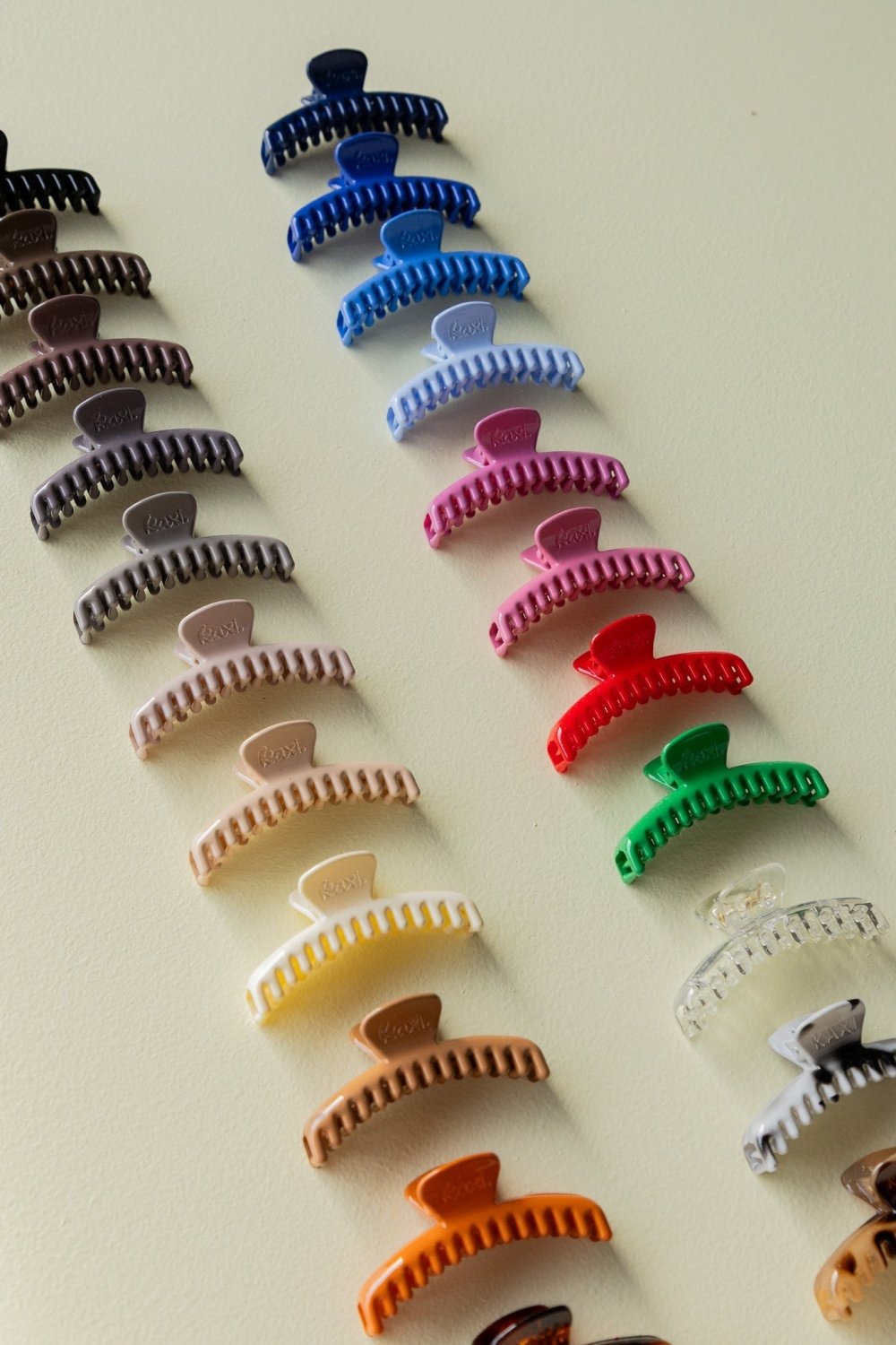SHINY MINI HOLD EVERYTHING CLAW - Poppy & Vine