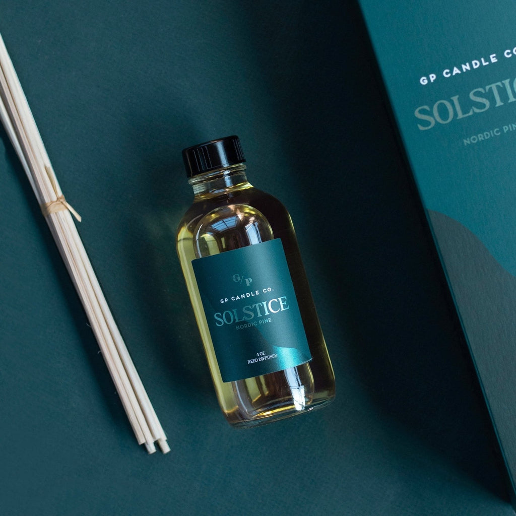 Solstice 4 oz. Hue Reed Diffuser (Nordic Pine) - Poppy & Vine