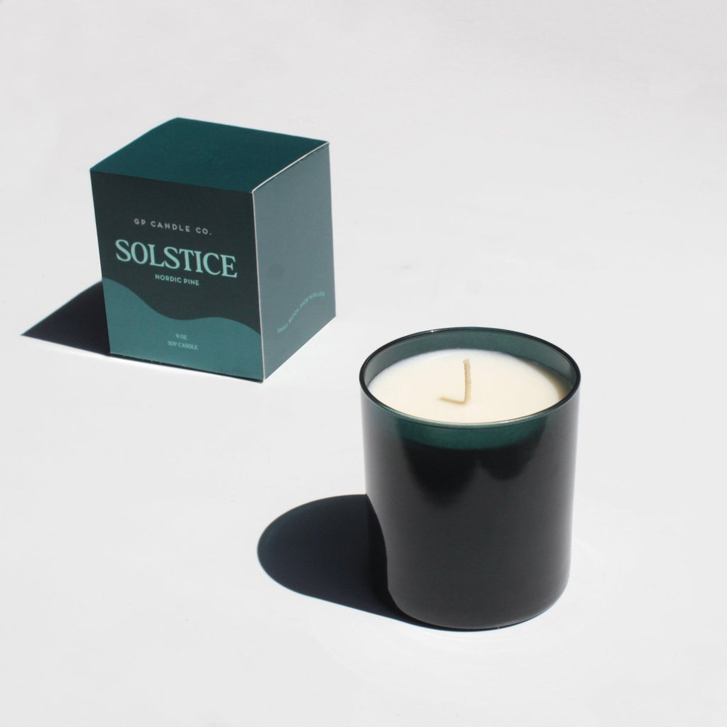 Solstice 9 oz. Hue Candle (Nordic Pine) - Poppy & Vine