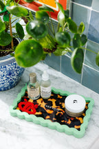 Tres Chic Lacquer Tray - Poppy & Vine