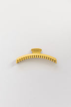 TWO-TONED SHINY MIDI HOLD EVERYTHING CLAW - Poppy & Vine