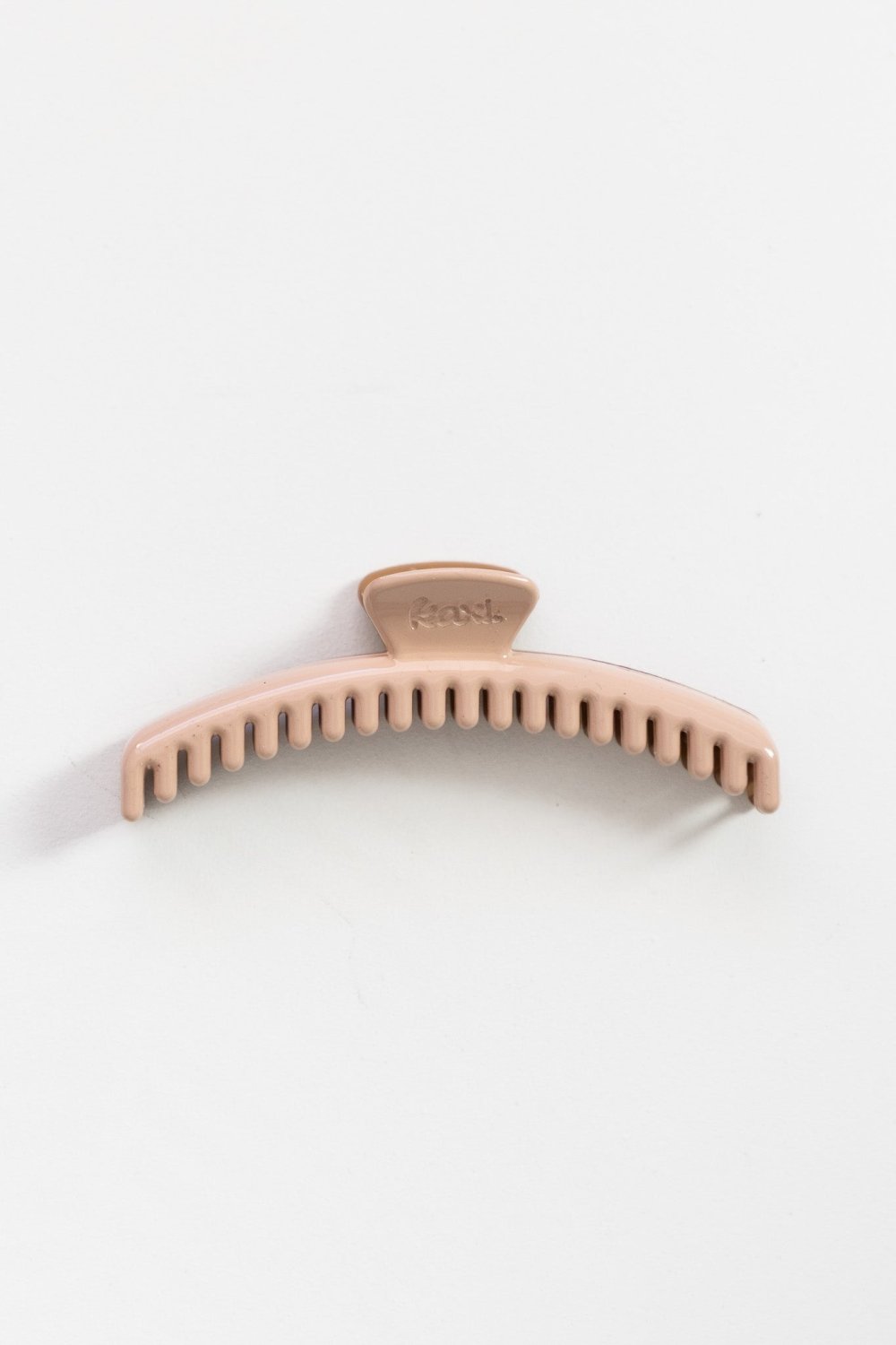 TWO-TONED SHINY MIDI HOLD EVERYTHING CLAW - Poppy & Vine