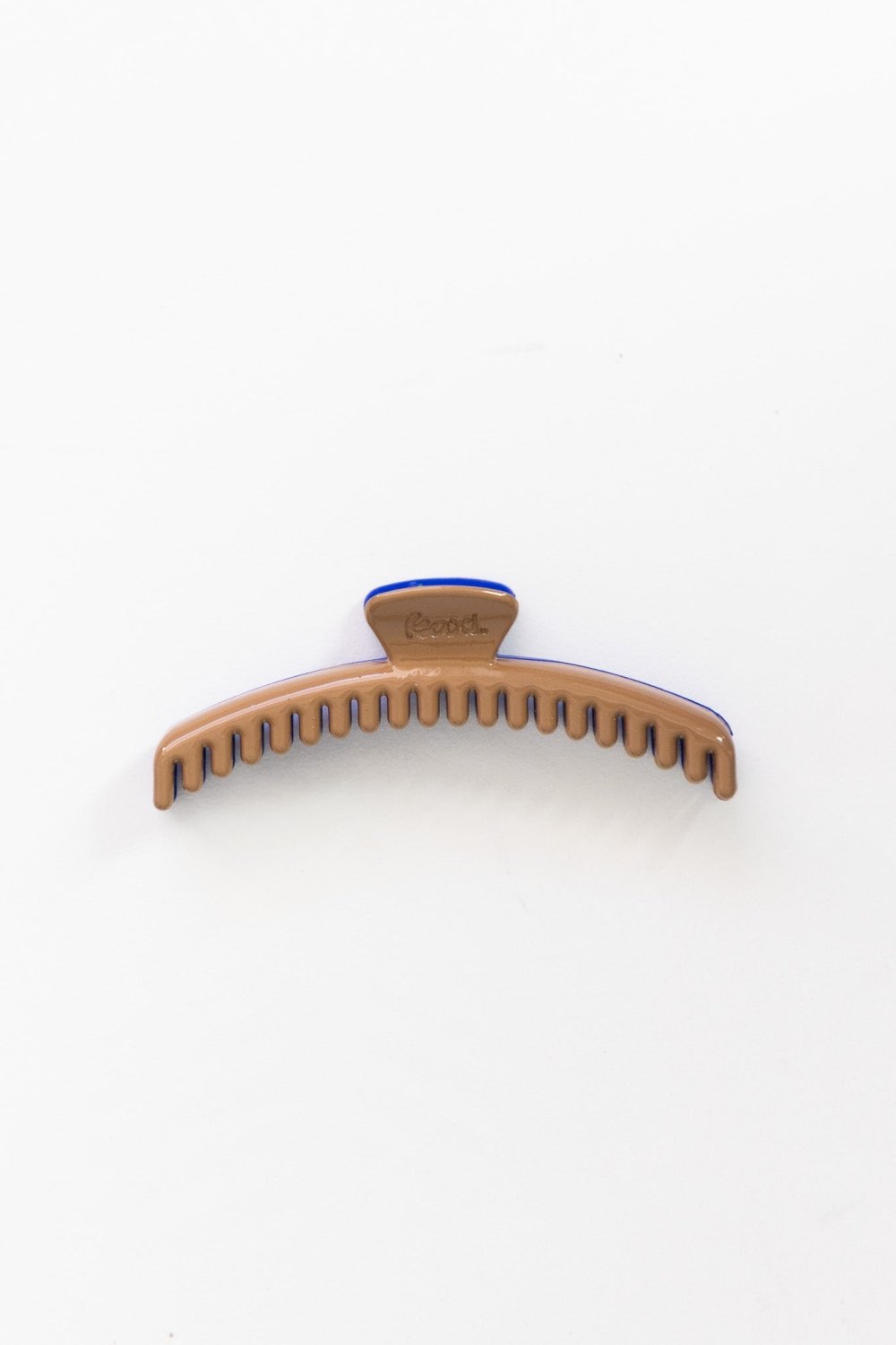 TWO-TONED SHINY MIDI HOLD EVERYTHING CLAW - Poppy & Vine