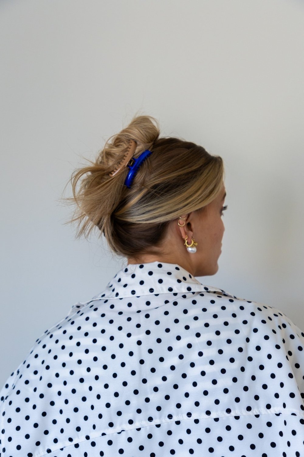 TWO TONED SHINY MINI HOLD EVERYTHING CLAW - Poppy & Vine