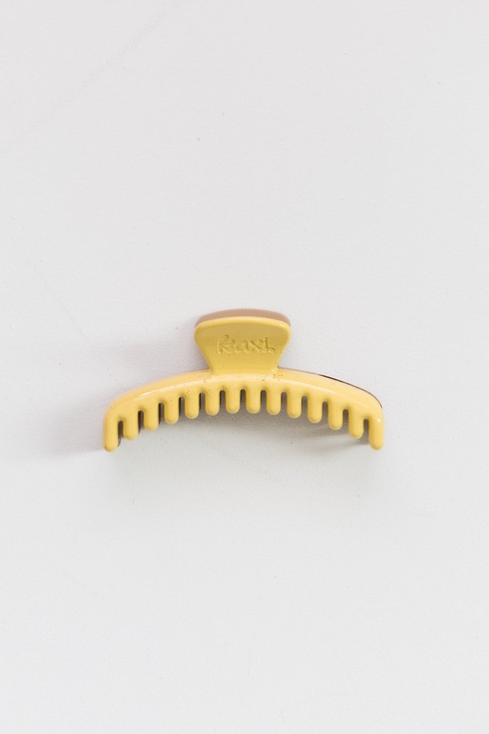 TWO TONED SHINY MINI HOLD EVERYTHING CLAW - Poppy & Vine