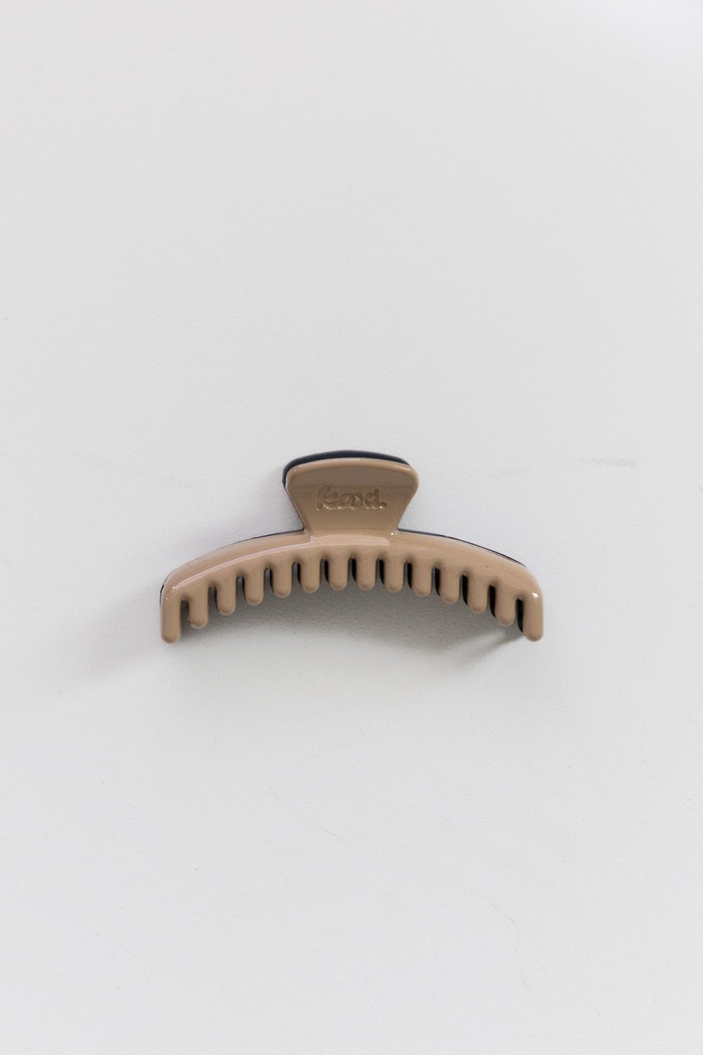 TWO TONED SHINY MINI HOLD EVERYTHING CLAW - Poppy & Vine