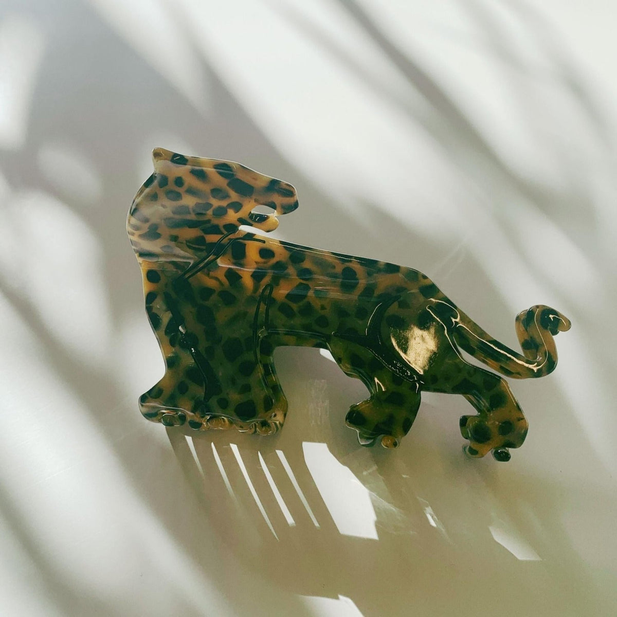 Velvet Claws Shaped Cheetah Hair Claw - Poppy & Vine