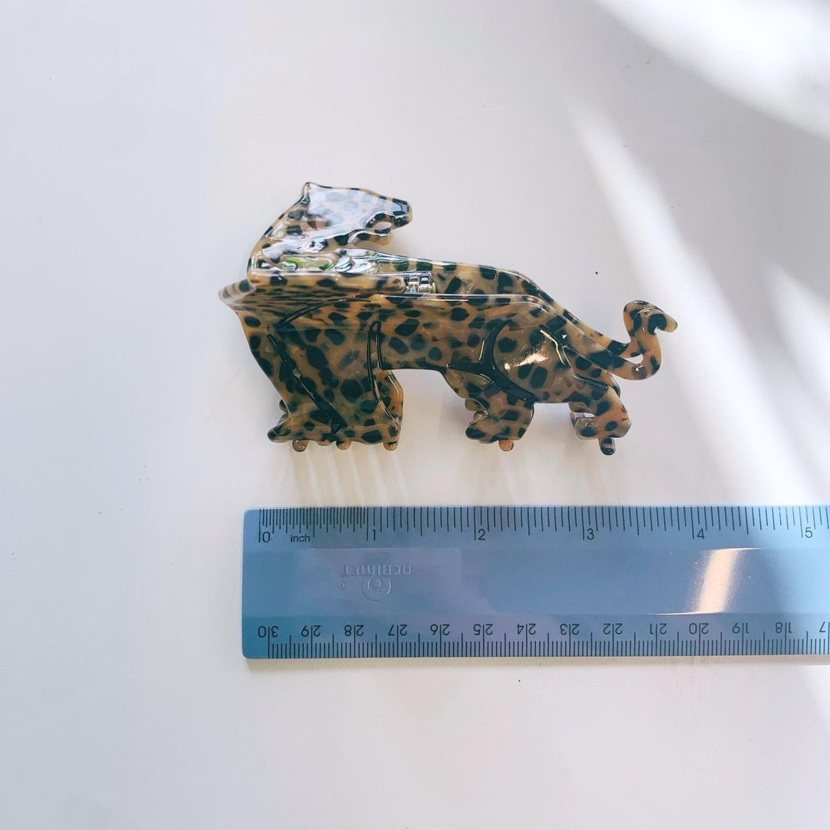Velvet Claws Shaped Cheetah Hair Claw - Poppy & Vine