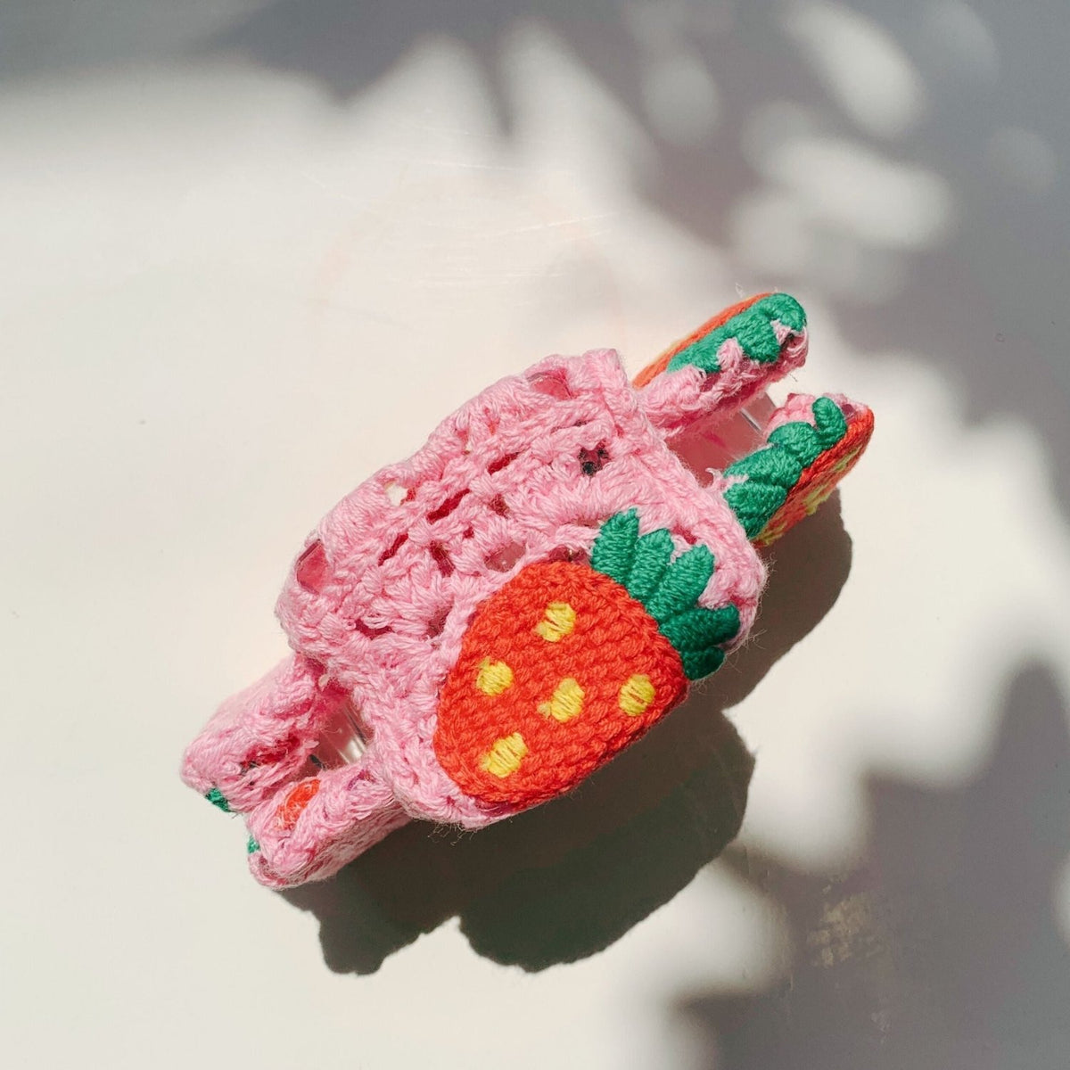 Velvet Claws Strawberry Granny Square Hair Claw - Poppy & Vine