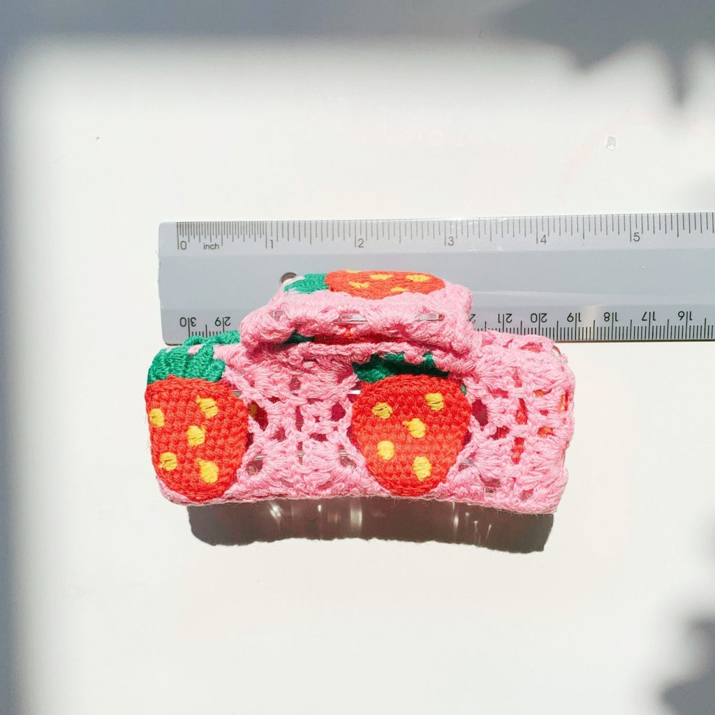Velvet Claws Strawberry Granny Square Hair Claw - Poppy & Vine