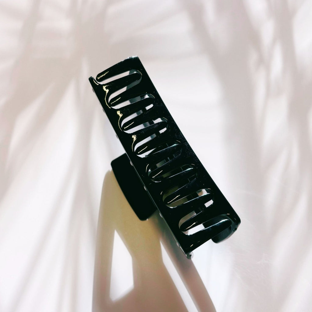 Velvet Claws Uptown Lady in Black Dot Hair Clip - Poppy & Vine