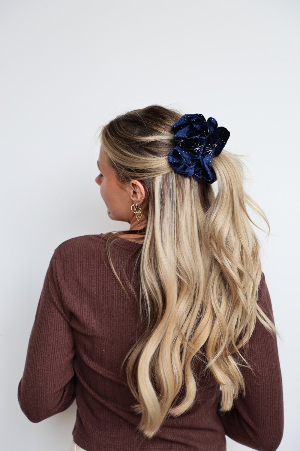 VELVET OVERSIZED SCRUNCHIE - Poppy & Vine