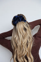 VELVET OVERSIZED SCRUNCHIE - Poppy & Vine